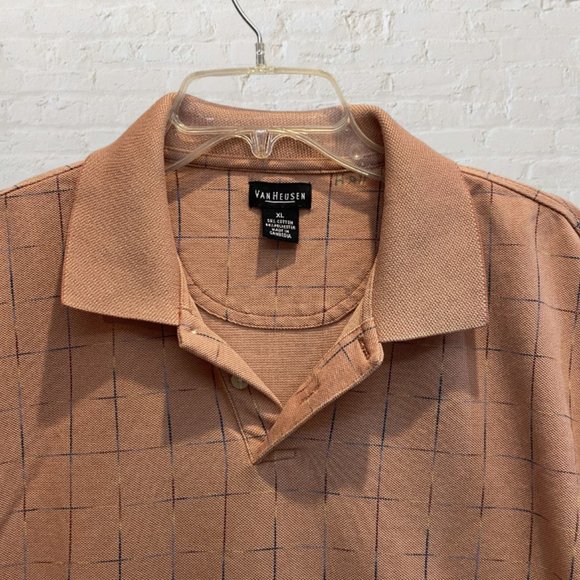 VAN HEUSEN -- Polo Shirt, Large Man, Short Sleeved, Collared - Picture 3 of 8